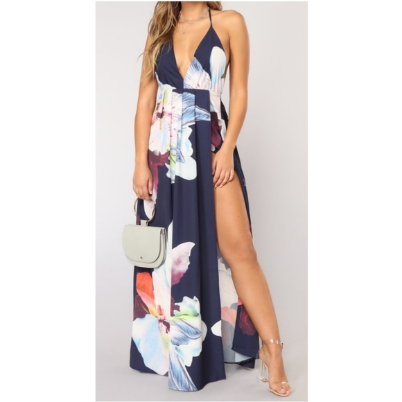 Fashion Nova backless dress - Picture 1 of 5